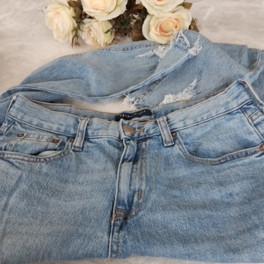 Aeropostale Mom Distressed Jeans Womens Size 4R